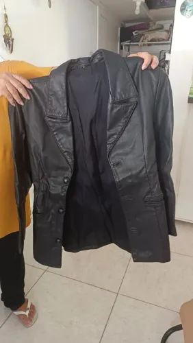 Blazer preto em couro legítimo 