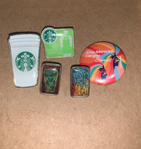 Pins colecionáveis Starbucks