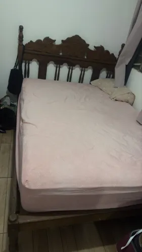 Vendo Cama de casal