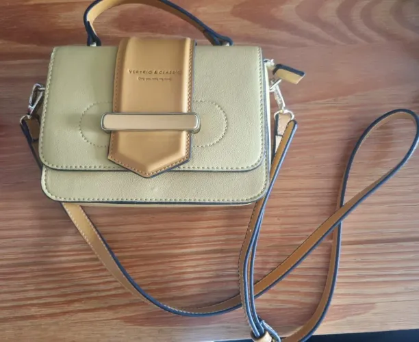 Bolsa Couro Fake