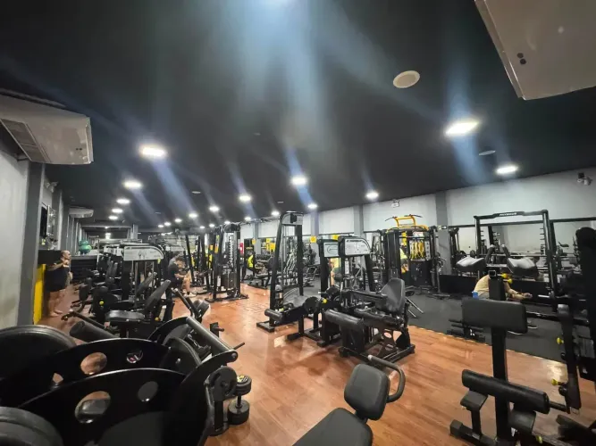 VENDO ACADEMIA NO SAO FRANCISCO, GRANTE INVESTIMENTO 930 MIL