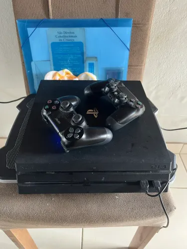 Ps4 Pro de 1 Tb 1600 RS
