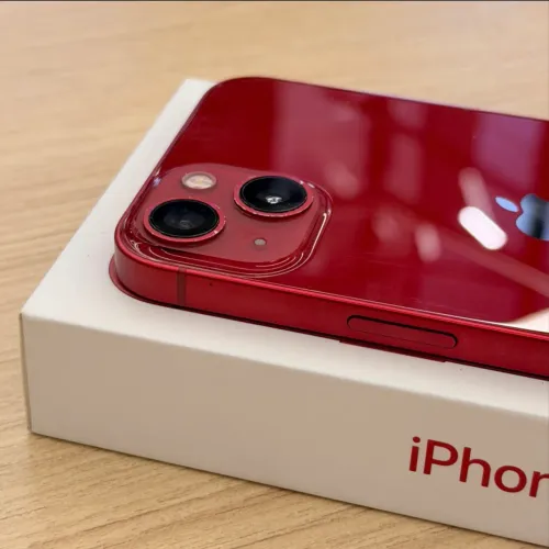 iPhone 13