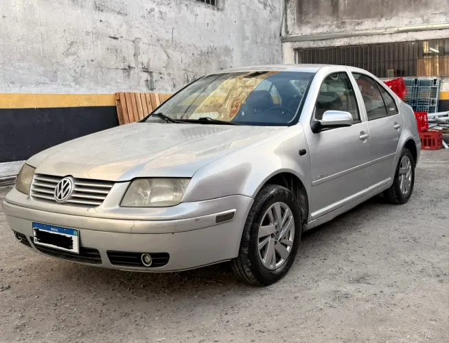 Volkswagen Bora 2.0/ 2.0 Flex 8V Mec. 2001