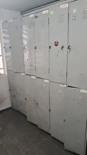 Armário de aço vestiário usado