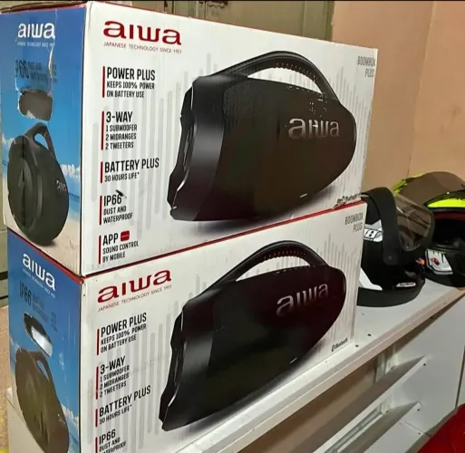 BOOMBOX AIWA PLUS NOVA LACRADA