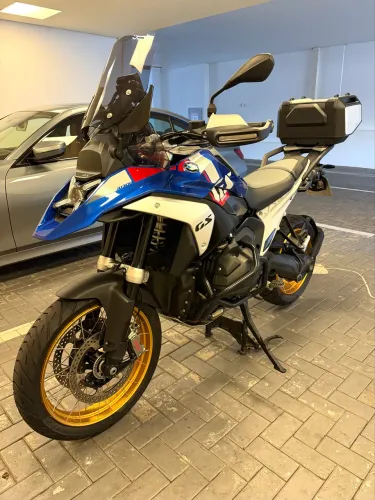 BMW GS 1300 TROPHY 2024, 4.200km - R$: 97.500,00