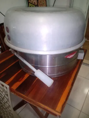 Forno paulistinhas e cadeira