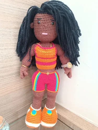 Boneca preta rera crochê