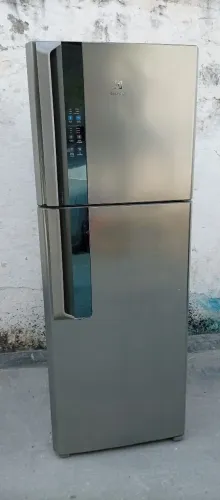 Geladeira inox Electrolux 