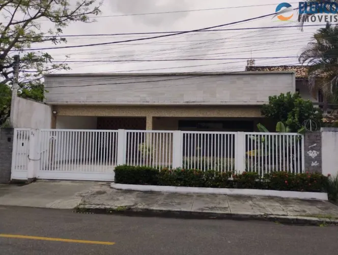 Casa com 4 quartos à venda, 150 m² por R$ 1.800.000 - São Francisco - Niterói/RJ