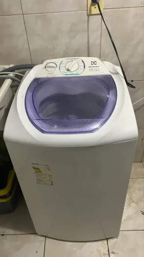 Máquina de lavar roupas Eletrolux