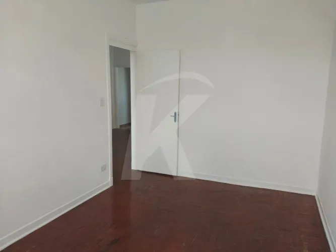 Apartamento com 02 quartos, sala, cozinha, banheiro, área de serviço