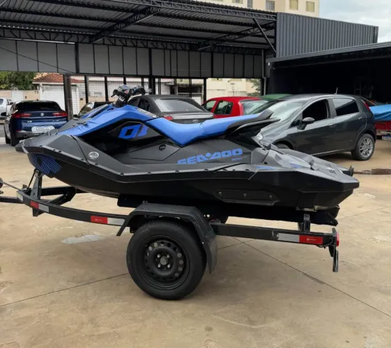 Jet ski spark trixx 2022