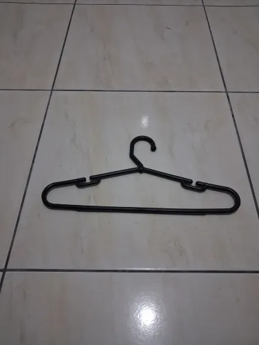 Cabide de Roupa adulto Plástico Reforçado 42 CM 