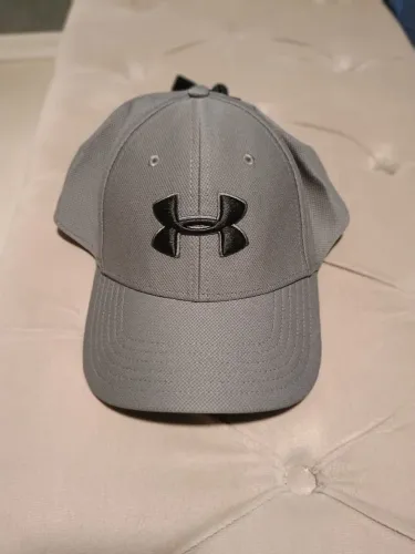 Boné marca under Armour novo e original tamanho G