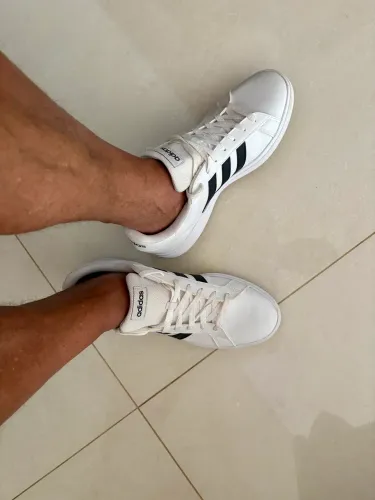 Tênis Adidas branco, 44