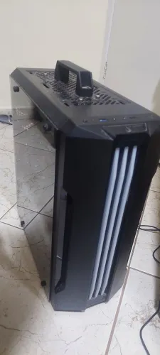 Computador com gabinete personalizado. 120G de memória.