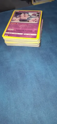 50 Cartas pokemon psíquicas variadas em ótimo estado