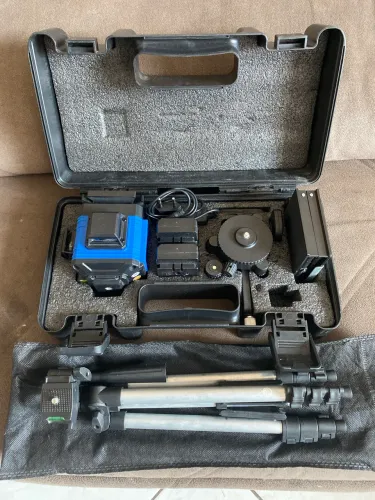 Nível a Laser Verde 12 Linhas 3D Autonivelante Exbom + Tripé 4 Alturas + Maleta