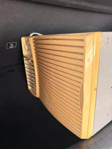 Ar condicionado de janela 7500 Btu?s Springer 