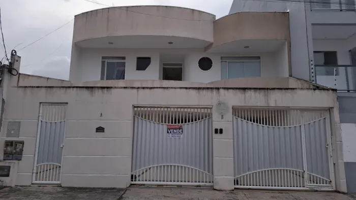 Lindas casas de alto padrão próxima a Av Fraga Maia 