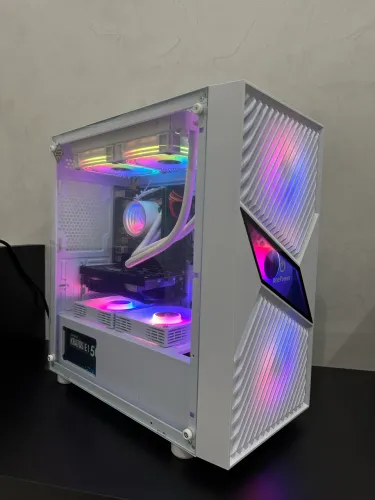 PC Gamer Core i3 9100F + GTX 750 Ti