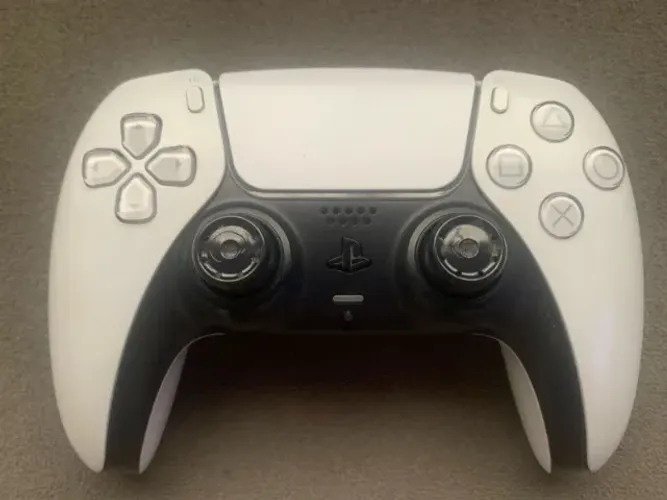 Controle PS5 DualSense - imersão total no jogo!