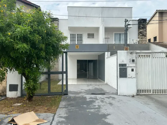 Sobrado 3/4 no Setor Jaó