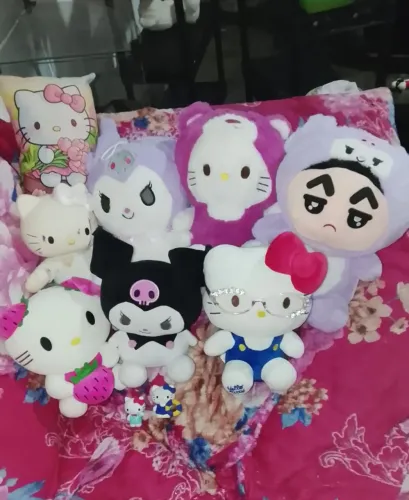 Lote hello Kitty e kuromi 