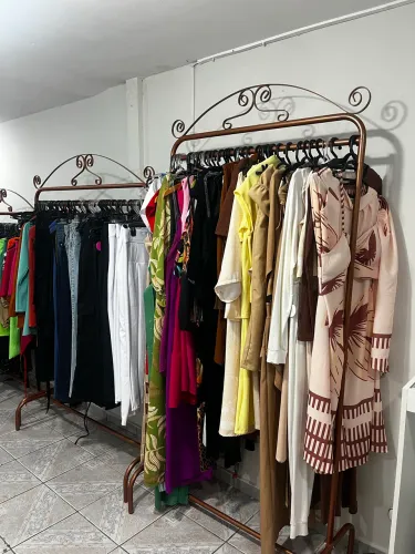 Vendo loja feminina completa