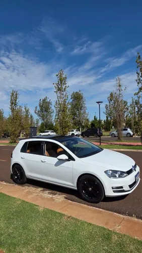 Volkswagen Golf Highline 1.4 TSI 140cv Aut. 2015