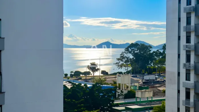 Cobertura duplex na Beira-Mar