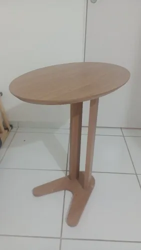 Mesa de canto e apoio