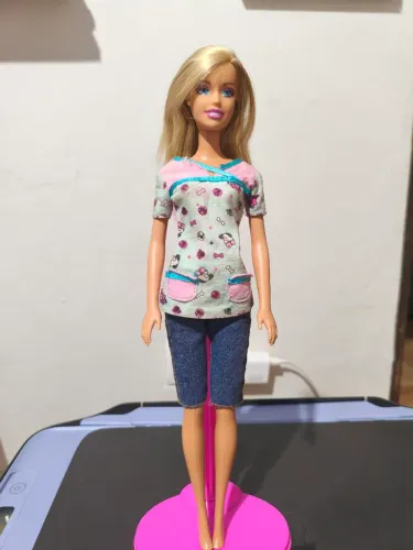 Boce Barbie Incompleta (LER DESCRIÇÃO)