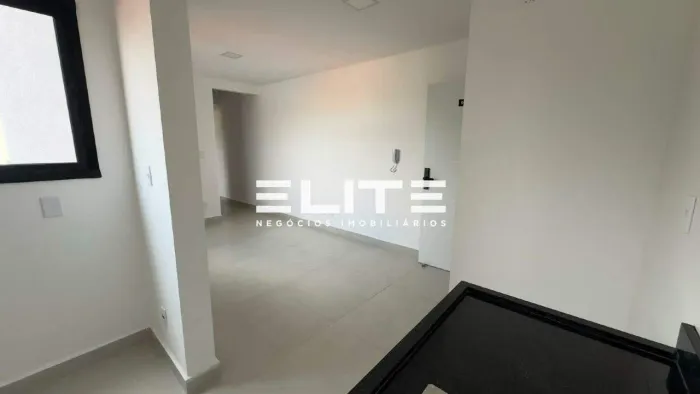 Apto 99m² | 2 Dorms (1 Suíte) | Quintal | 2 Vagas | Santa Maria