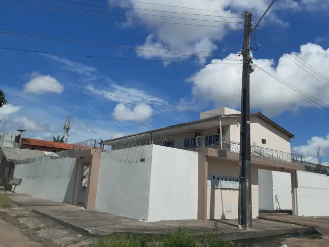 ALUGO APTO ZONA NORTE COM GARAGEM