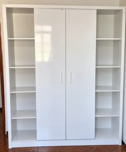 GUARDA-ROUPA DE PORTA DE CORRER
