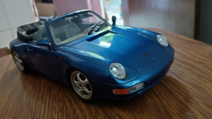 Porsche 911 Carrera cabriolet geração 933 1/18 Burago Italy Azul Zanith Bluz
