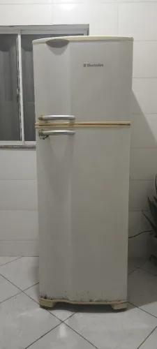 GELADEIRA DUPLEX ELECTROLUX FROSTFREE ENTREGO