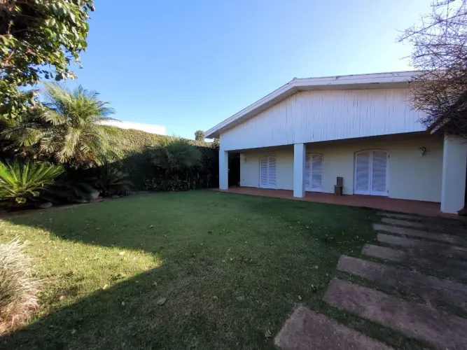 Casa para aluguel, 5 quartos, 3 suítes, 3 vagas, Vila Nastri - Itapetininga/SP