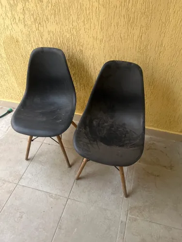 Cadeira pés madeira cada uma