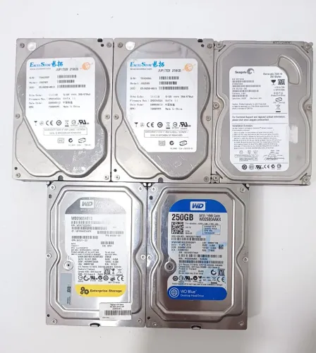 5 hds 250GB por 200 reais