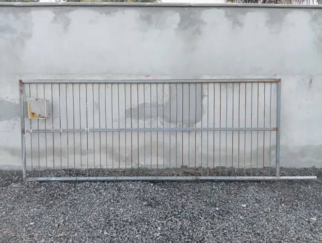 Portao de ferro 1.25m x 3.20m