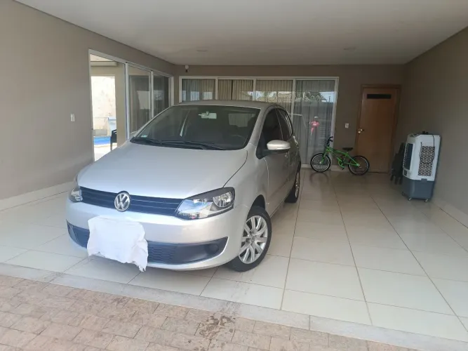 Volkswagen Fox 1.6 MI Total Flex 8V 5P 2013