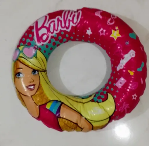 Bóia da Barbie + Tubalão de brinde.