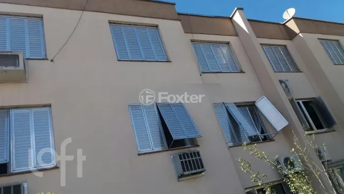 Apartamento à venda Rua Roque Calage, Passo da Areia - Porto Alegre