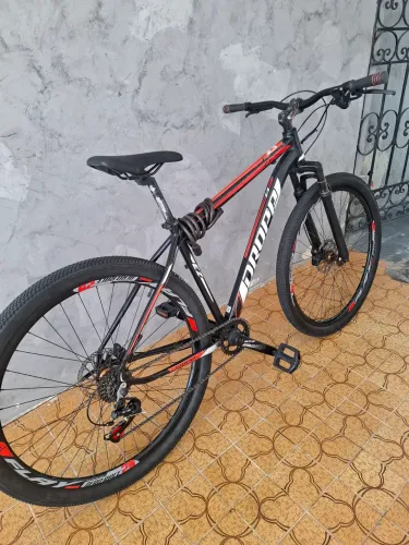 Bike aro 29 - Freio Hidráulico.R$750 e Nao vendo por menos!!