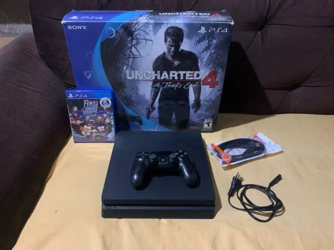 Ps4 slim 1TB