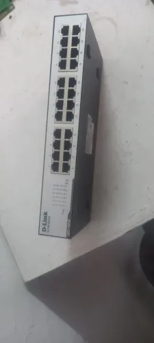 Switch D-LINK DES-1024D